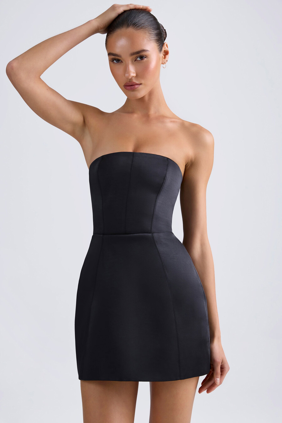 Černé minišaty s tulipánovým vzorem bandeau