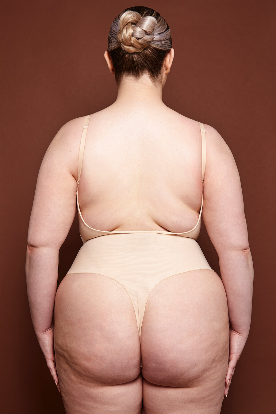 měkké síťované body v béžové barvě