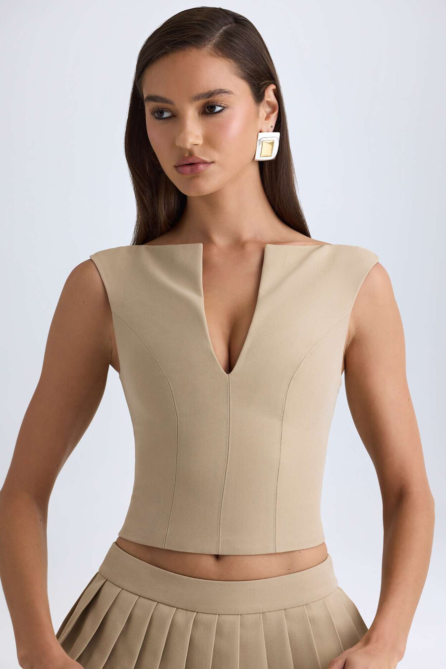 crop top s otevřeným předním dílem v velbloudí barvě