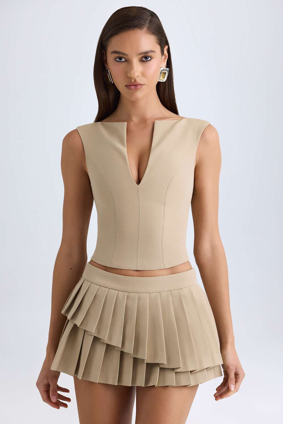 crop top s otevřeným předním dílem v velbloudí barvě