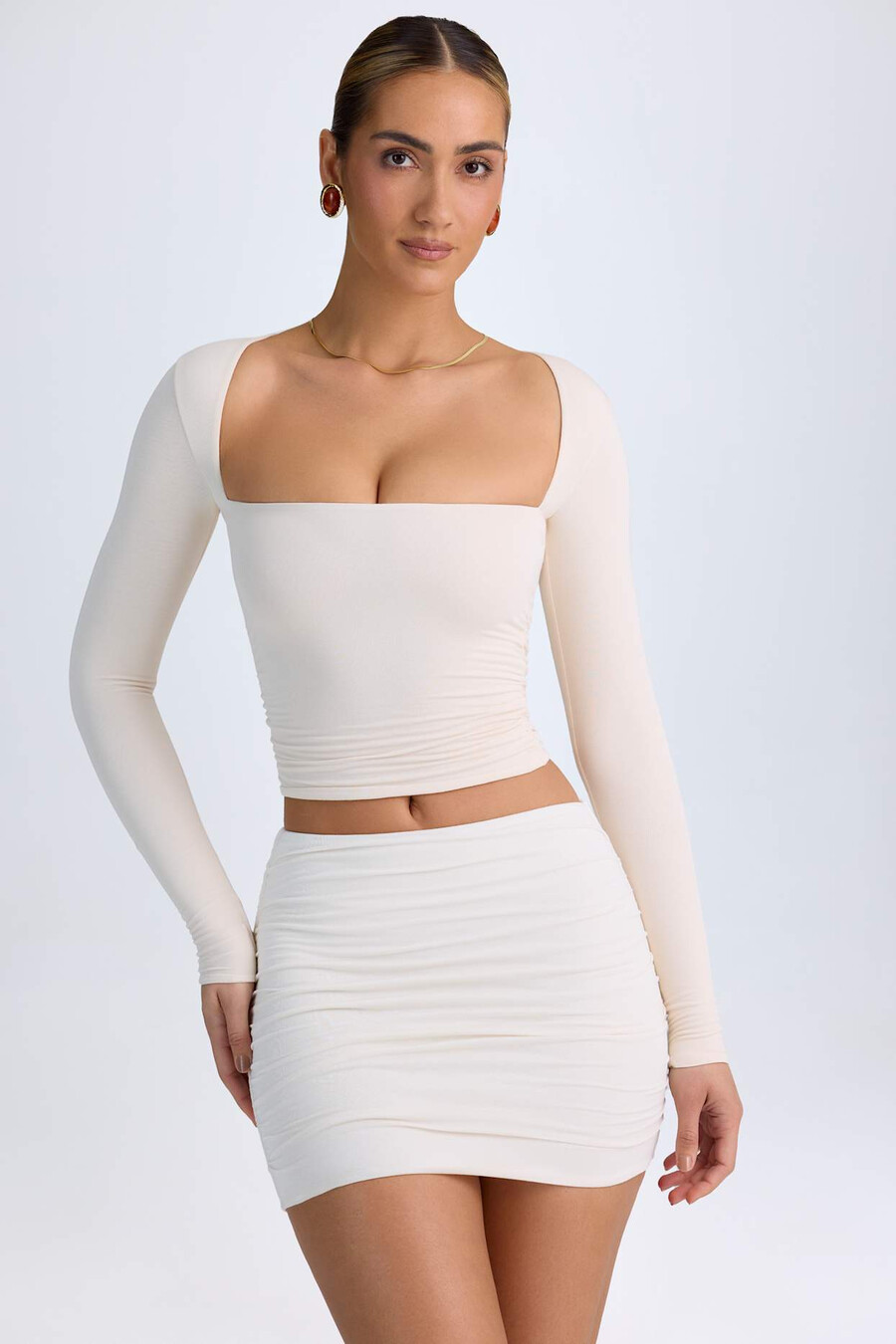 modální halterneck ruched top ze slonoviny