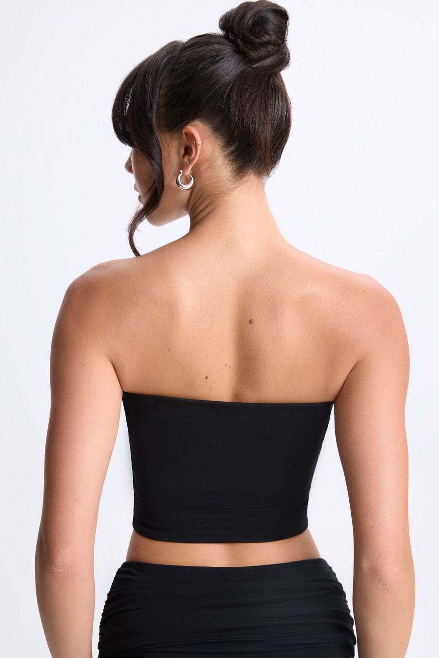Černý bandeau top s otočným předním dílem