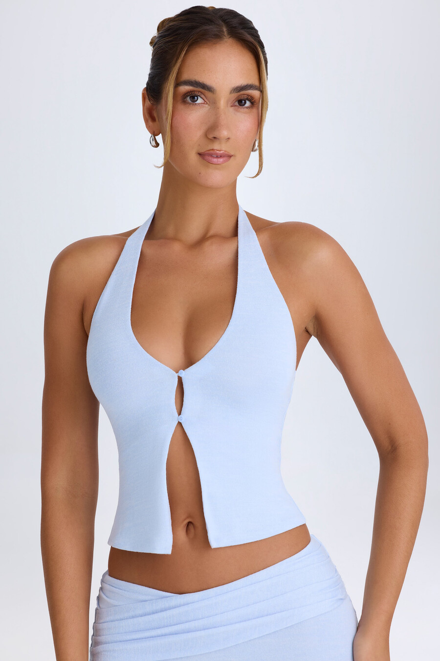 top s otevřeným výstřihem do v v barvě periwinkle blue
