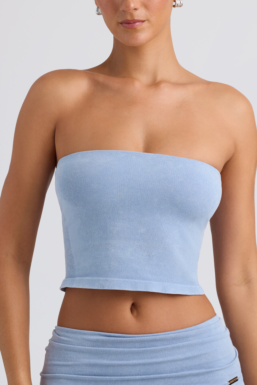 bandeau crop top v seprané modré barvě
