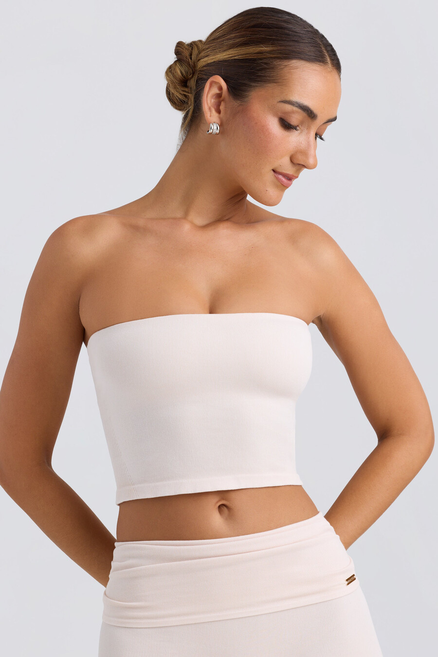 bandeau crop top v krémové barvě
